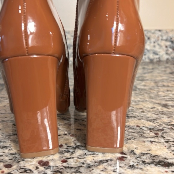 Steve Madden Leana Patent Boots - Picture 9 of 10